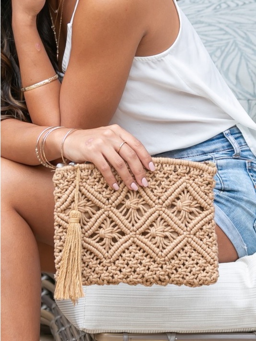 MACRAME TASSEL CLUTCH khaki